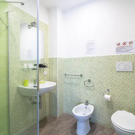 Cavour Affittacamere 3*