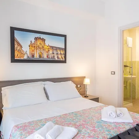 Cavour Affittacamere 3*