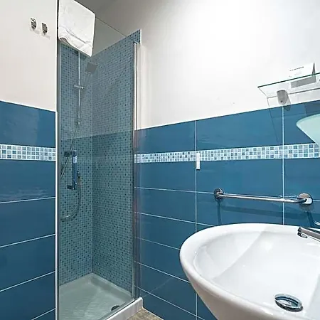 Cavour 3*