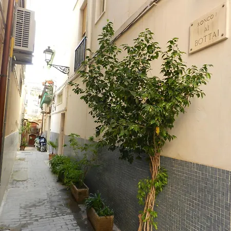 Cavour Syracuse