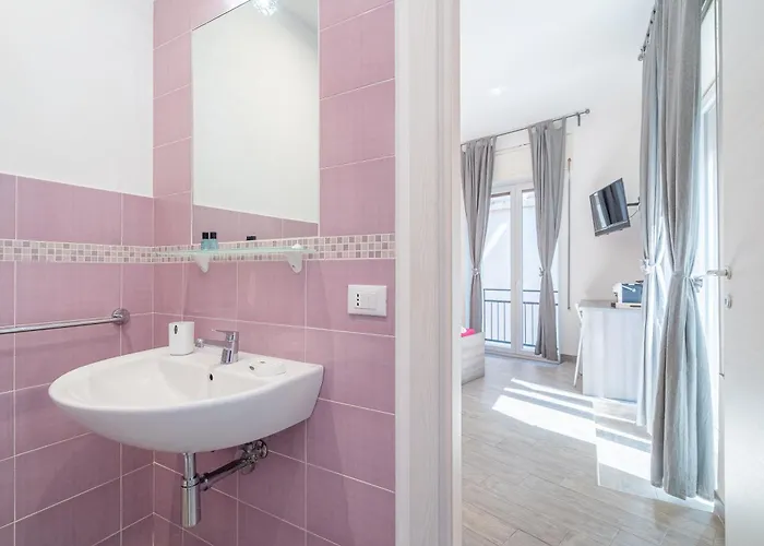 Cavour Rooms 3*