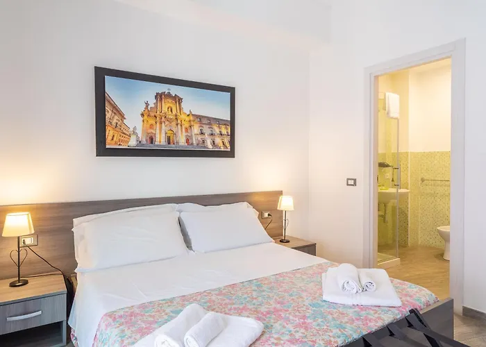 Cavour Rooms Pensionat 3*