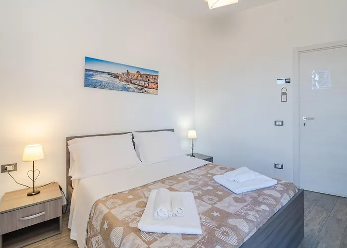 Cavour Rooms 3*