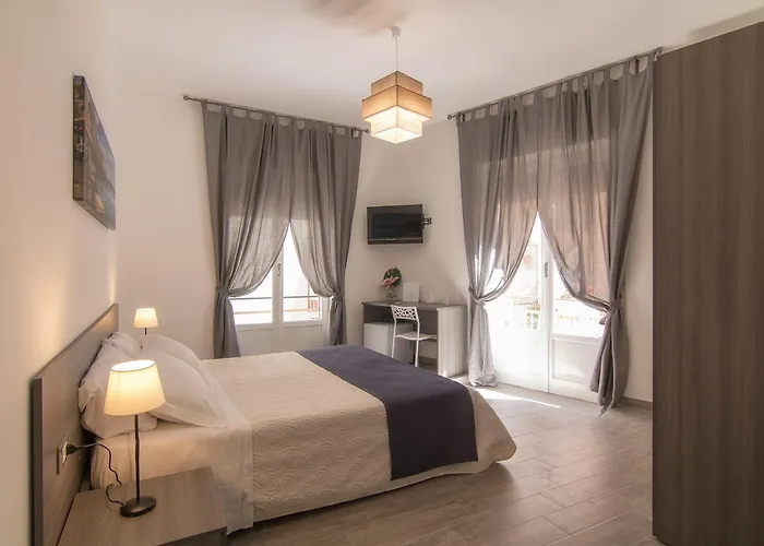 Cavour Rooms