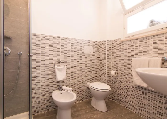 Cavour Rooms Pensionat 3*