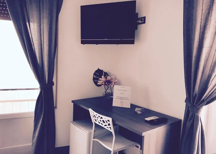 Cavour Rooms Pensionat 3*