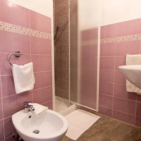 Cavour Συρακούσες